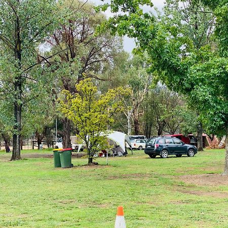 Corryong Caravan Park Formally Mt Mittamatite Caravan Park Екстер'єр фото